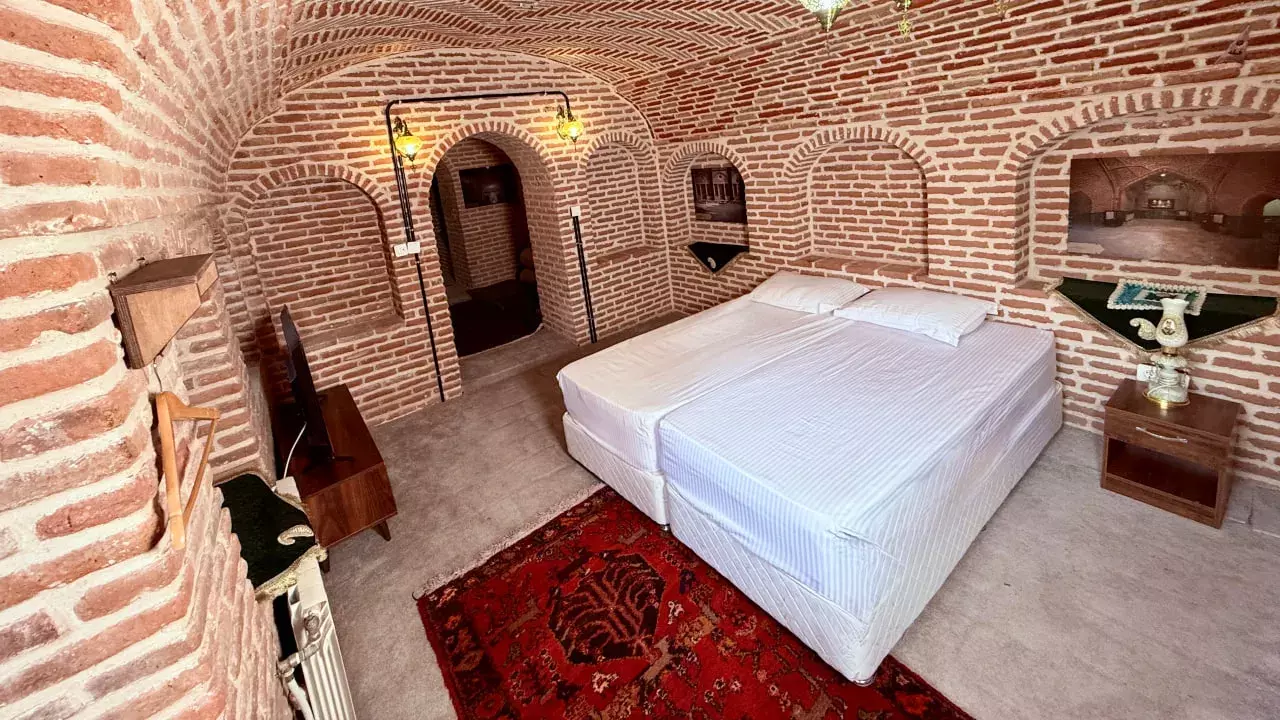 Alibaba https://cdn.alibaba.ir/ostorage/hotel-accommodation-images/68c935aaa1e6f83605b7e3a3_حمدالله مستوفی.webp